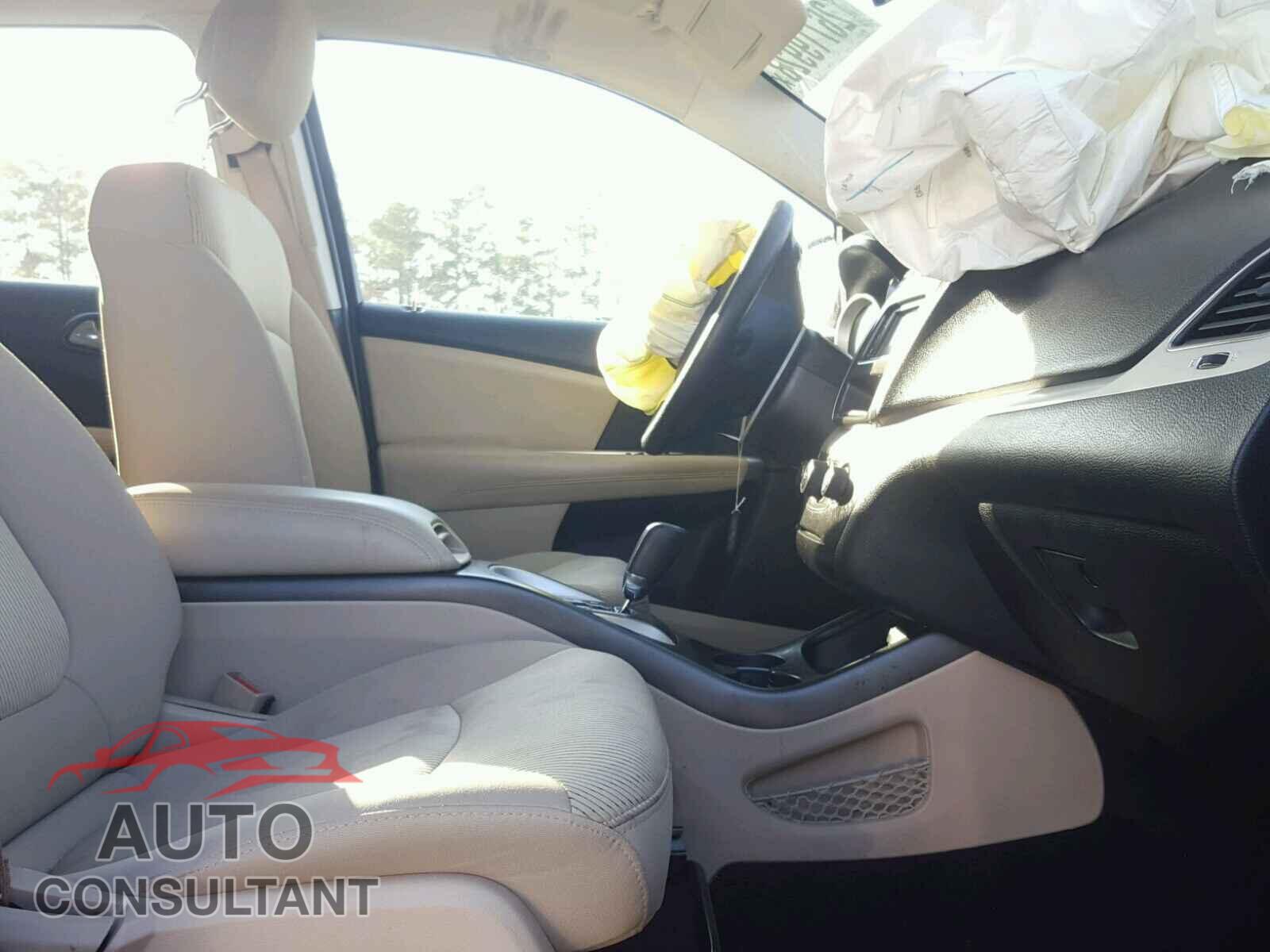 DODGE JOURNEY 2015 - 3C4PDCABXFT745449