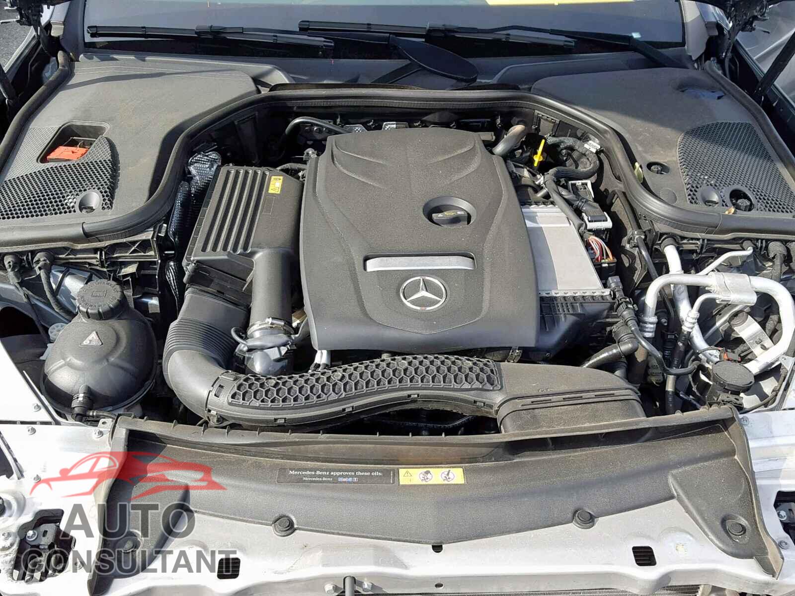 MERCEDES-BENZ E CLASS 2017 - 3N1CP5CU4KL558821