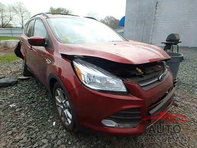 FORD ESCAPE 2015 - 1FMCU9GX3FUA96793
