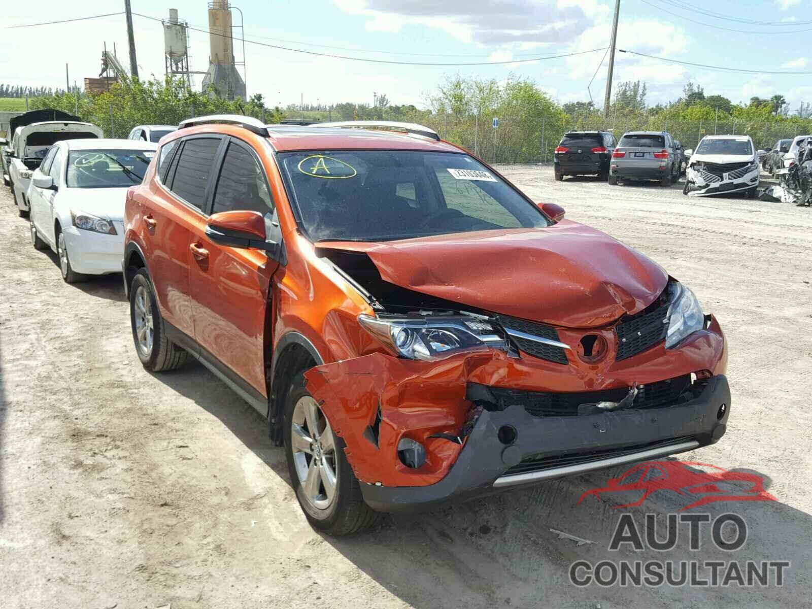 TOYOTA RAV4 2015 - JTMWFREV4FJ051828