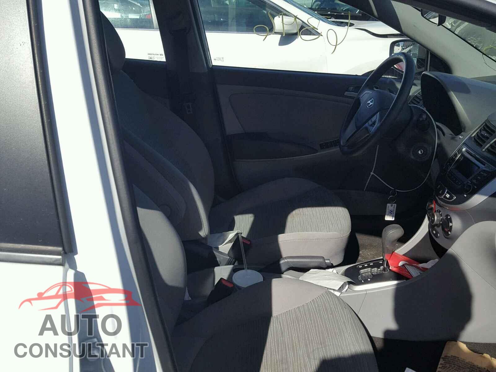 HYUNDAI ACCENT 2015 - KMHCT5AE9FU204899