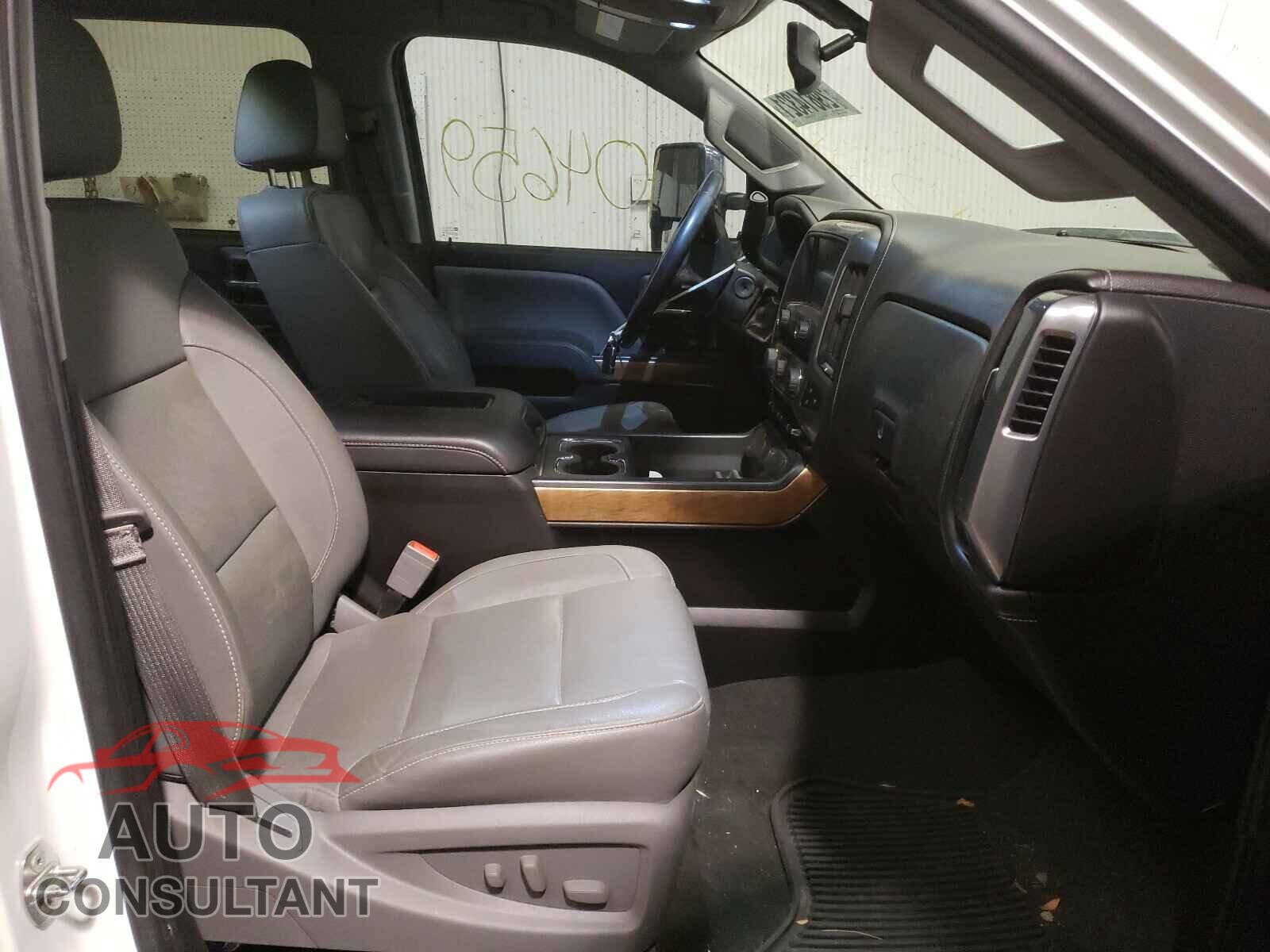 CHEVROLET SILVERADO 2016 - ML32F3FJ2KHF18551