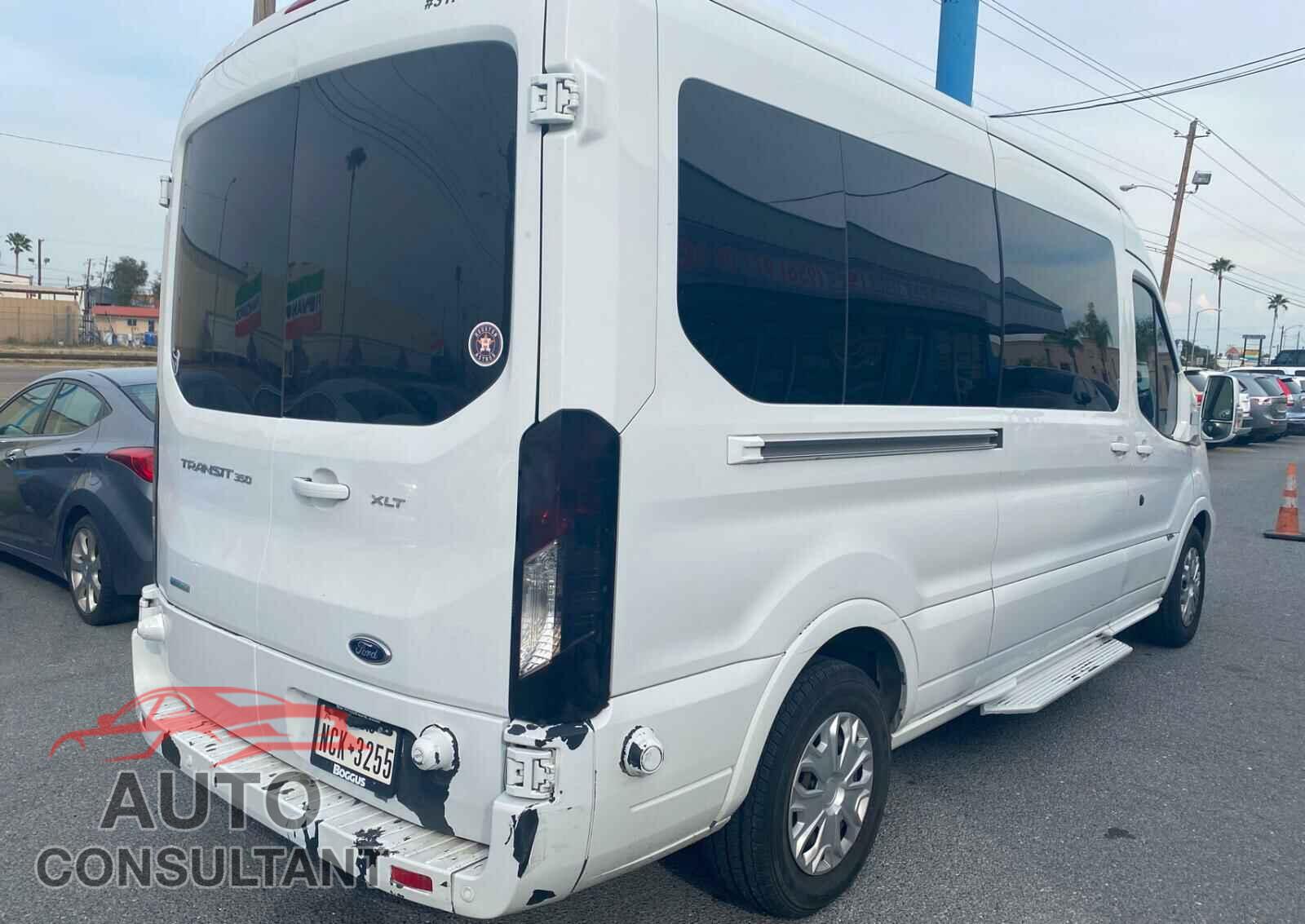 FORD TRANSIT CO 2015 - 1HGCV1F18JA154392