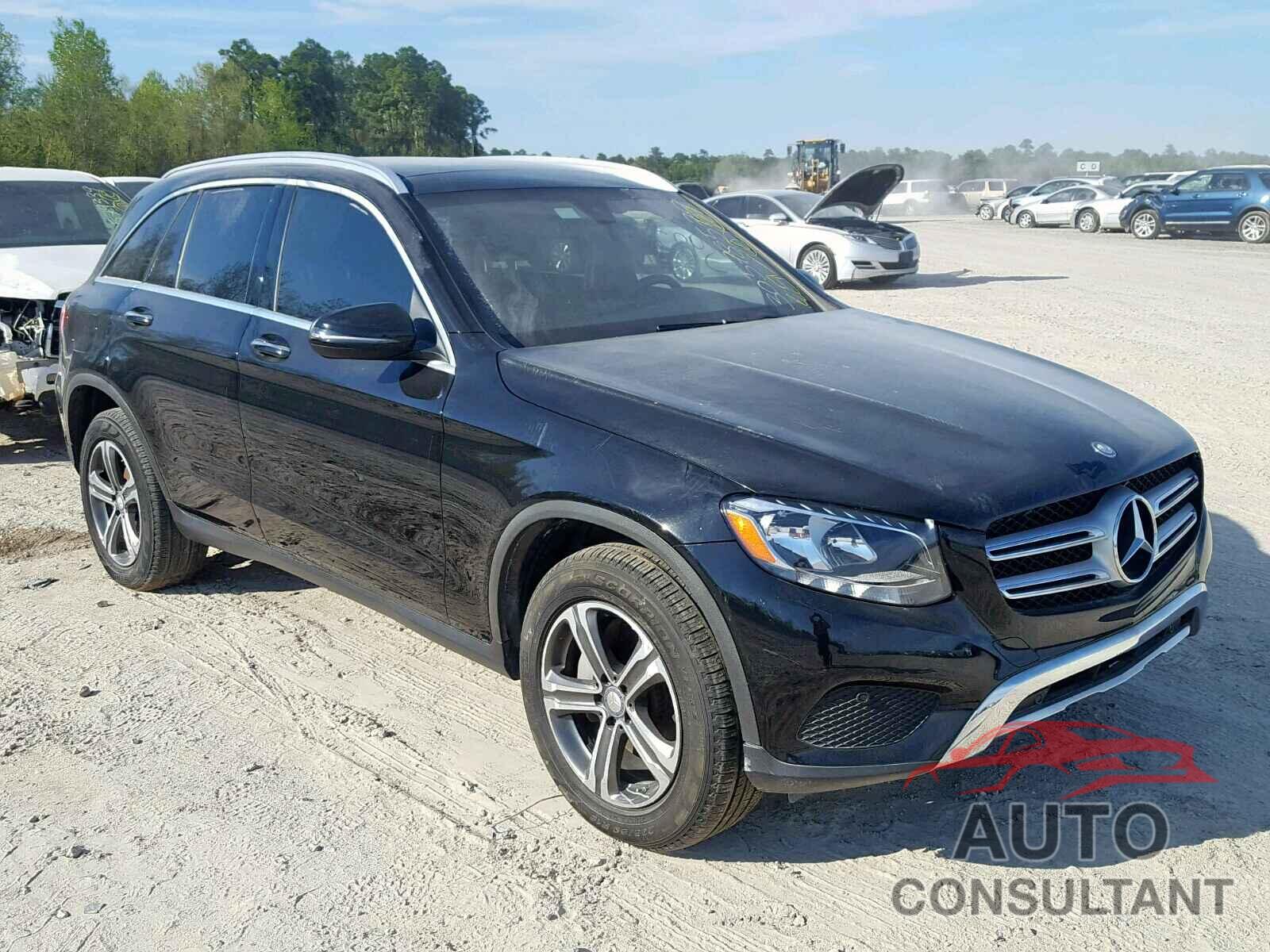 MERCEDES-BENZ GLC 300 2017 - 5N1AT2MT3JC743372