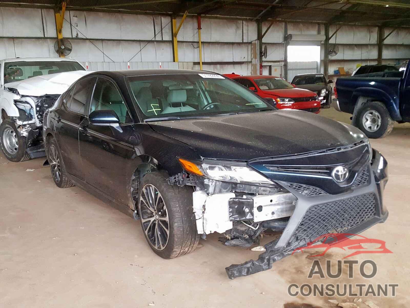 TOYOTA CAMRY 2018 - JTDEPMAE6MJ169166
