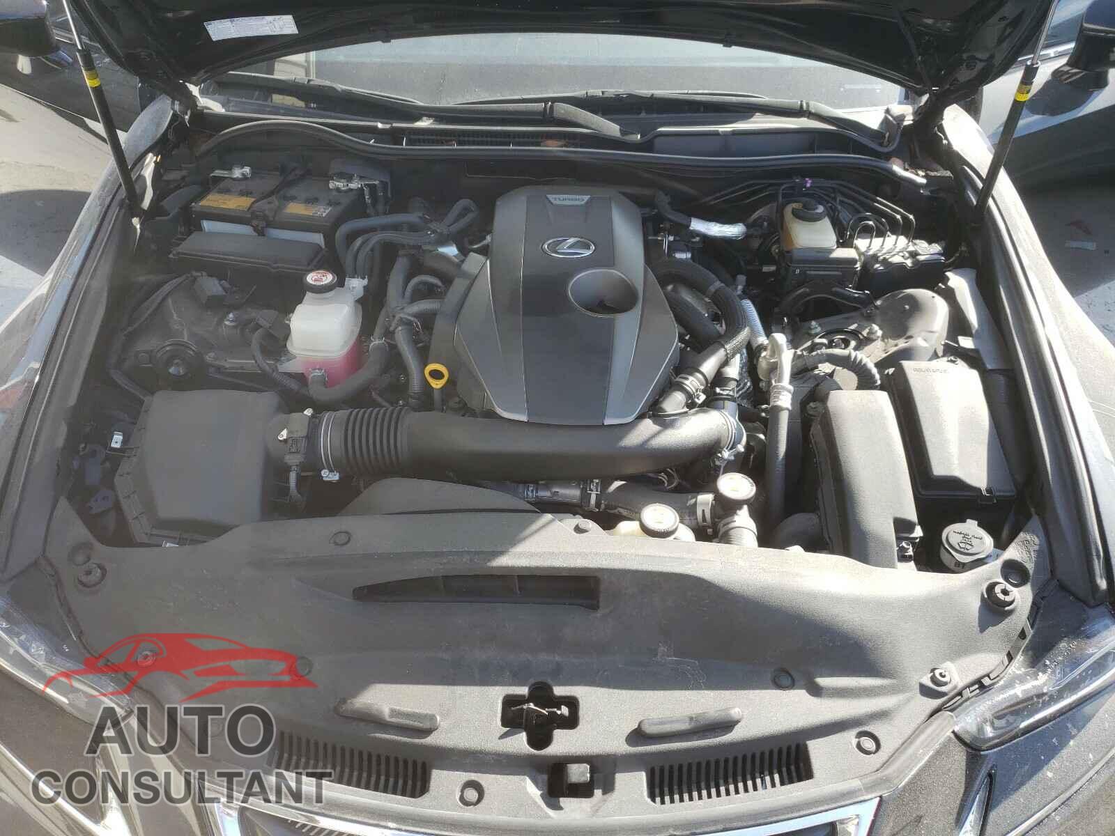 LEXUS IS 2018 - JTHBA1D28J5067150