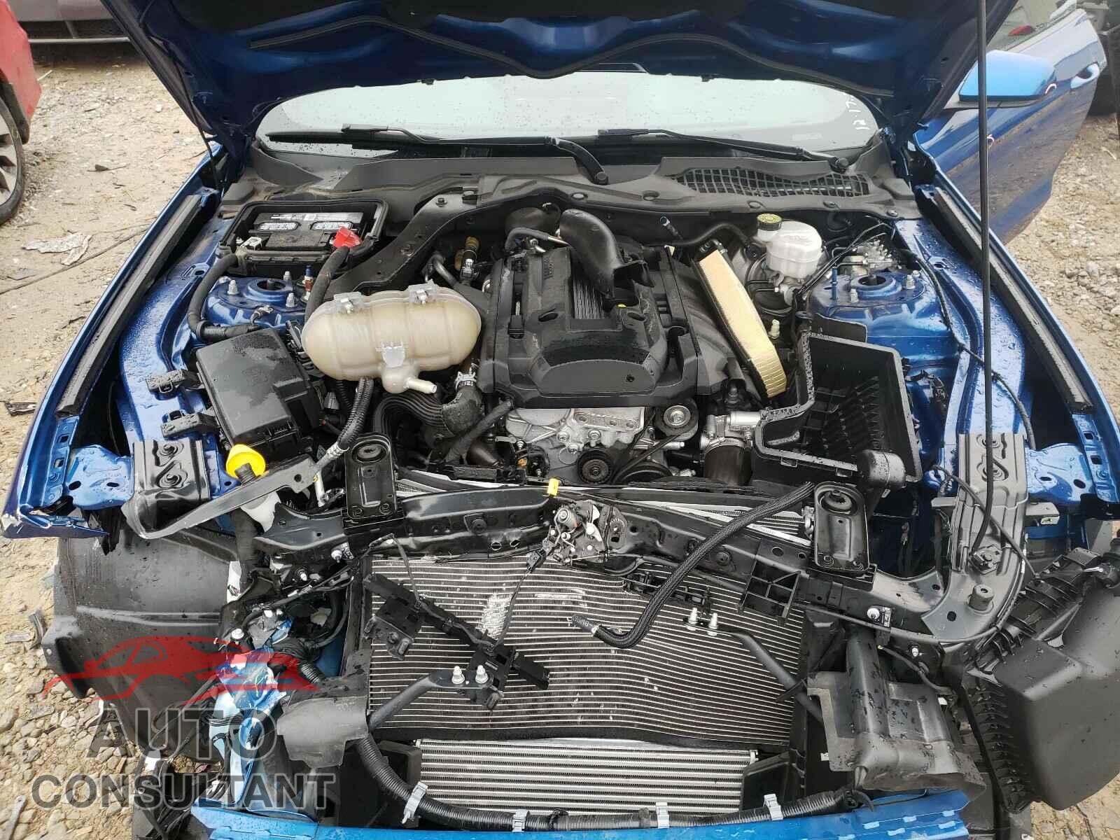 FORD MUSTANG 2018 - 1FA6P8TH4J5185508