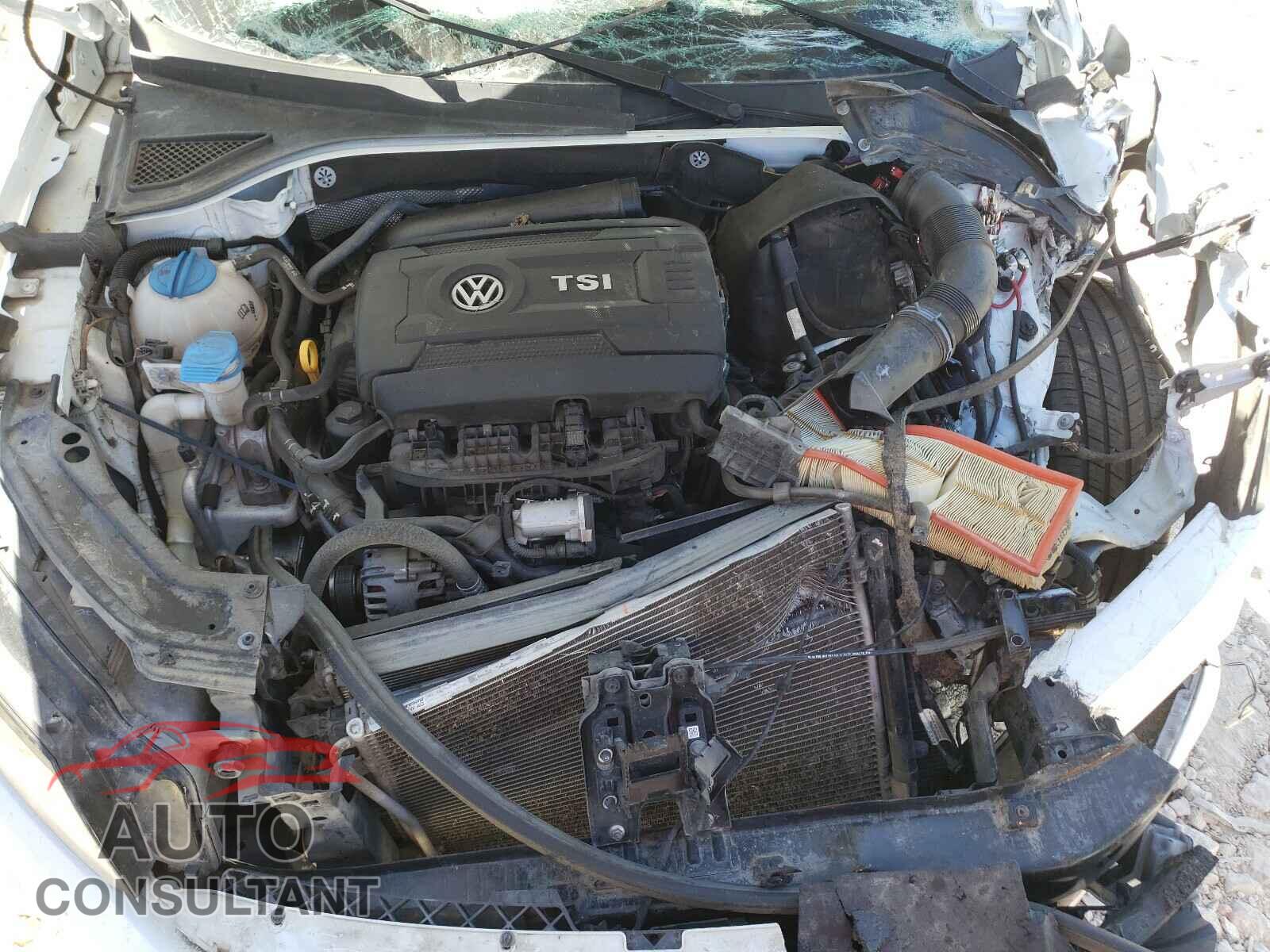 VOLKSWAGEN PASSAT 2017 - 1VWAT7A3XHC071629