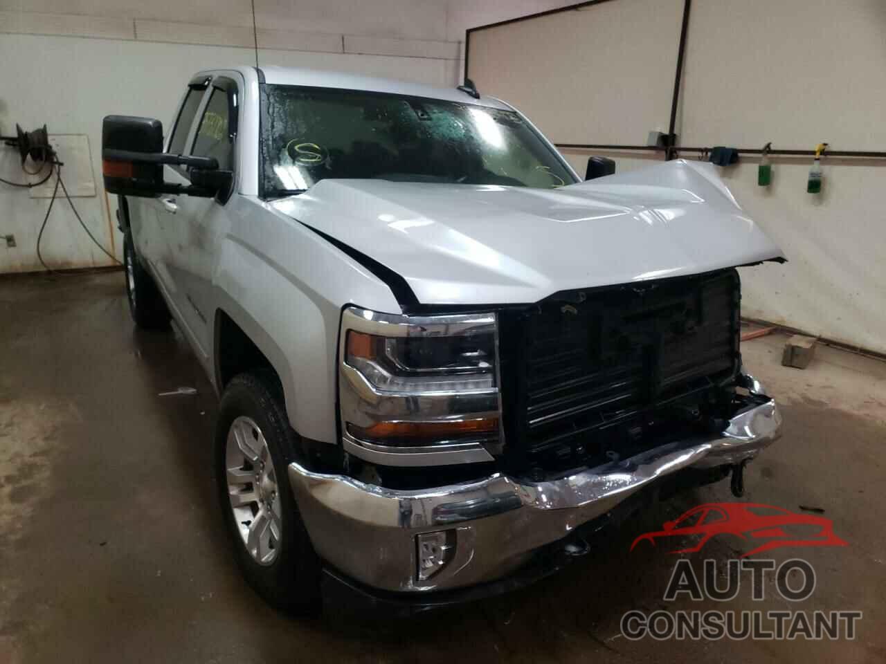CHEVROLET SILVERADO 2018 - 1GCVKREC2JZ298541
