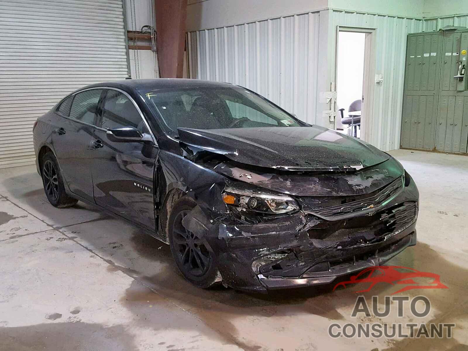 CHEVROLET MALIBU 2017 - 1G1ZE5ST4HF112556