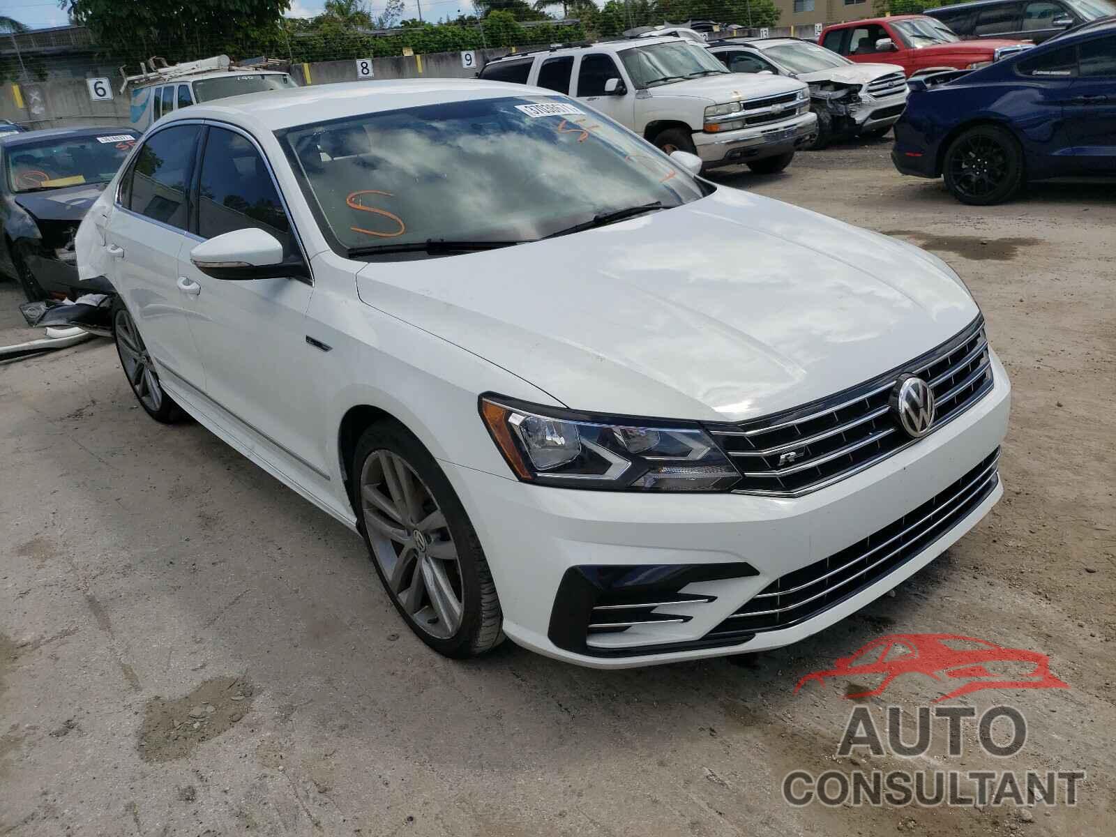 VOLKSWAGEN PASSAT 2017 - 1VWDT7A37HC052615