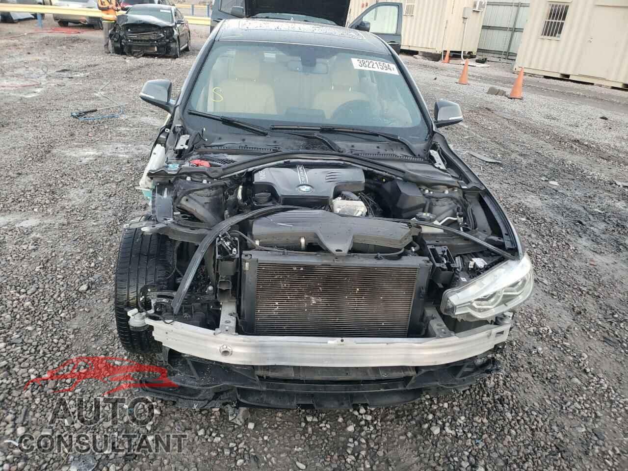 BMW 3 SERIES 2016 - WBA8E9G58GNU30105