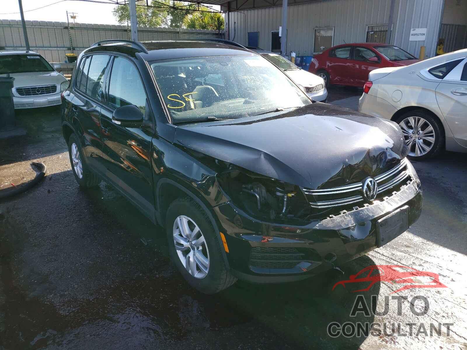 VOLKSWAGEN TIGUAN 2017 - WVGBV7AX2HK016999