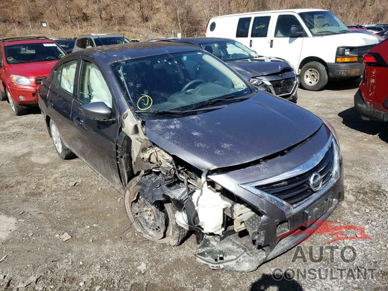 NISSAN VERSA 2017 - 3N1CN7AP6HL888323