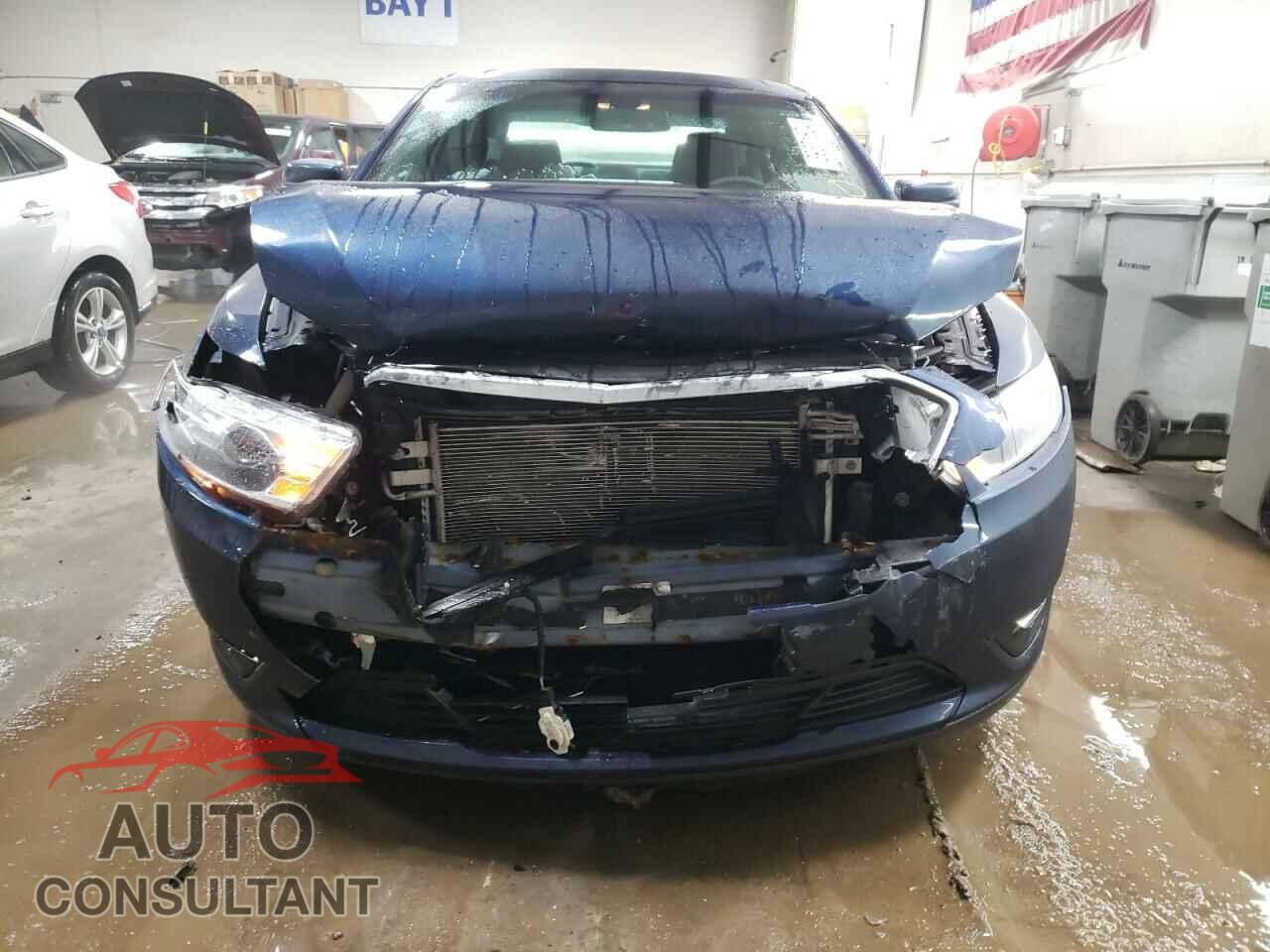FORD TAURUS 2017 - 1FAHP2E83HG109800