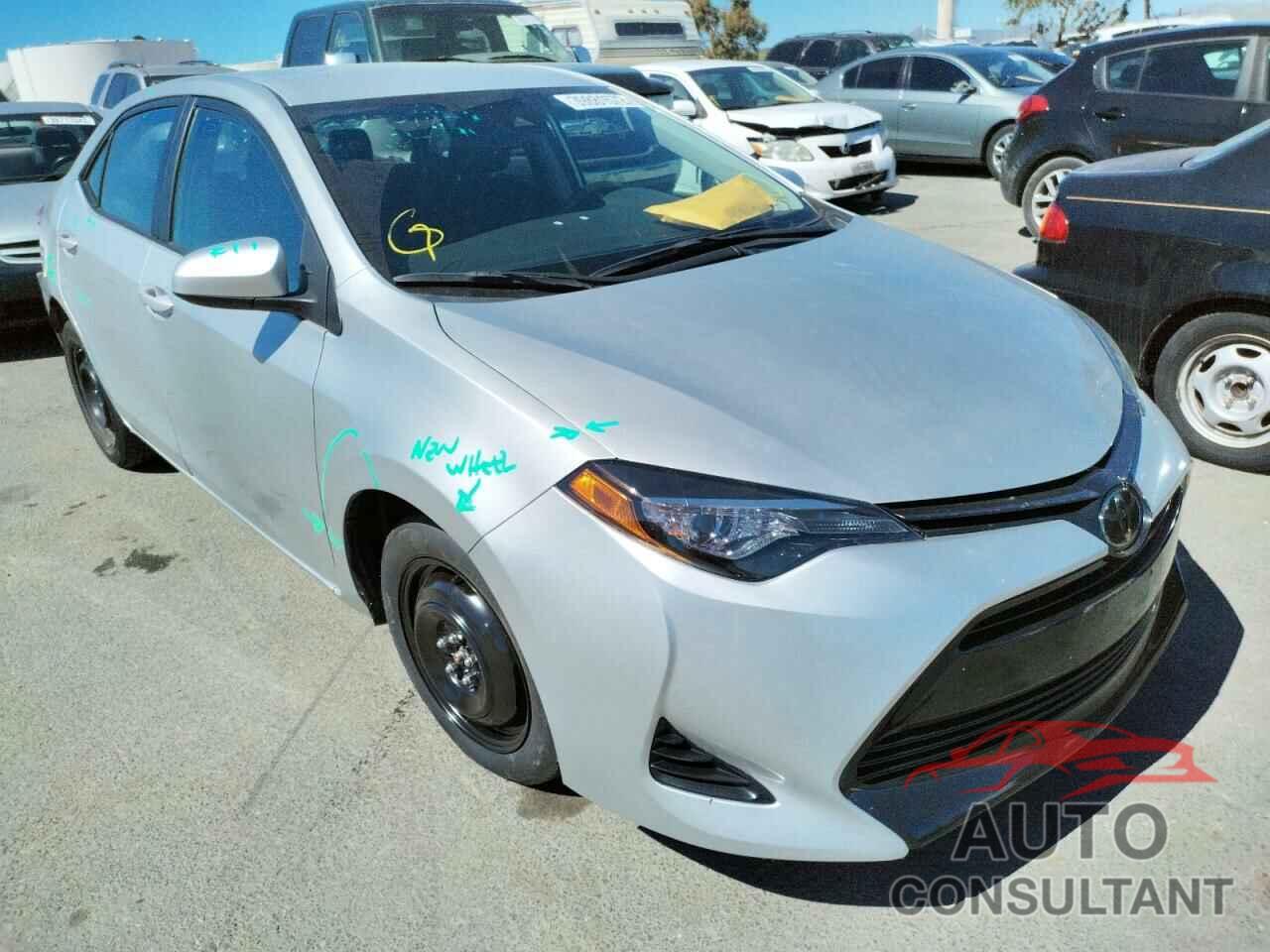 TOYOTA COROLLA 2018 - 2T1BURHEXJC063518