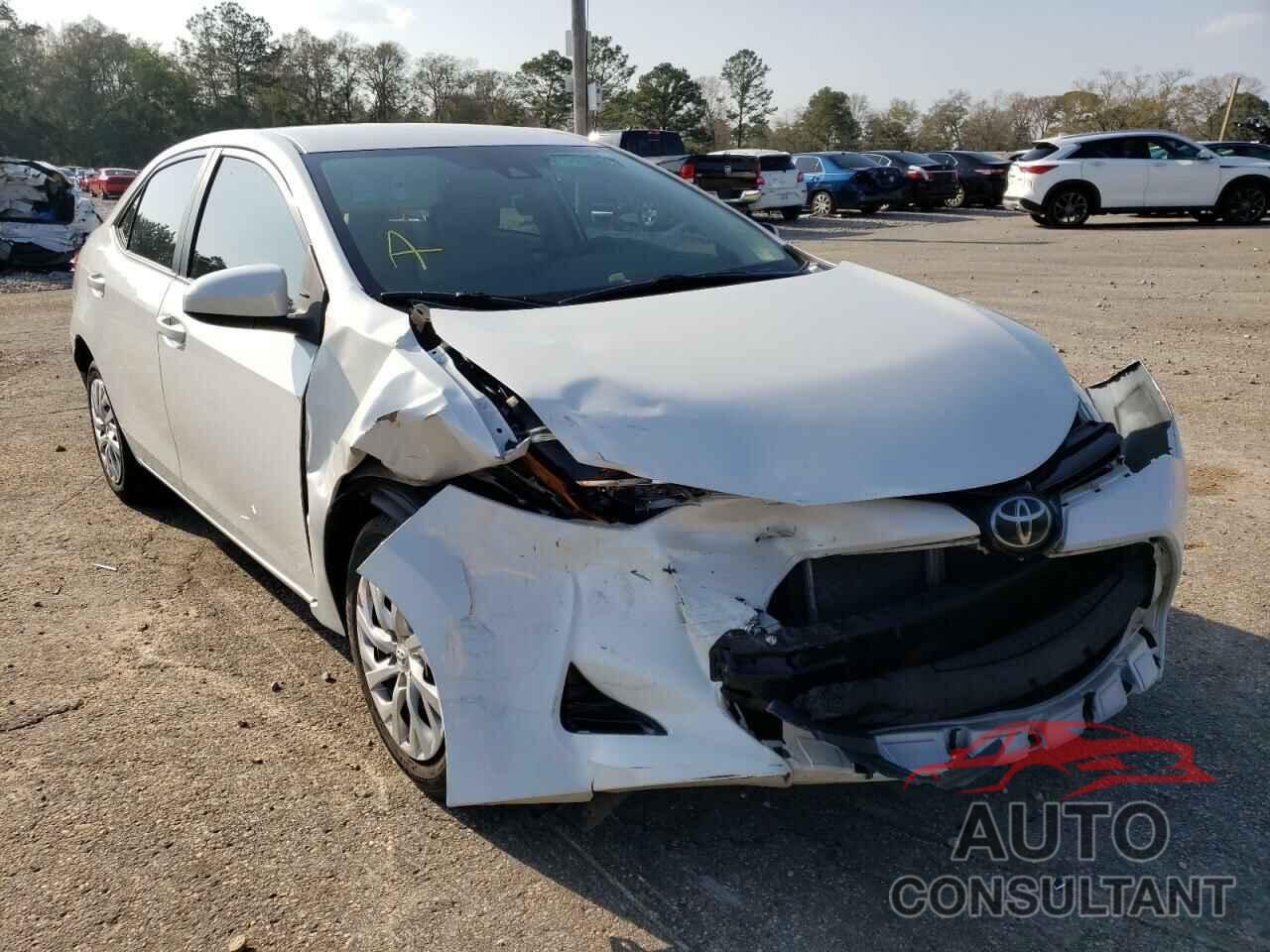 TOYOTA COROLLA 2018 - 5YFBURHE8JP841556
