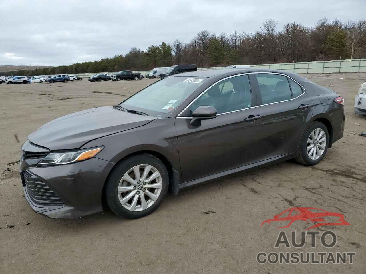 TOYOTA CAMRY 2018 - 4T1B11HK5JU645198
