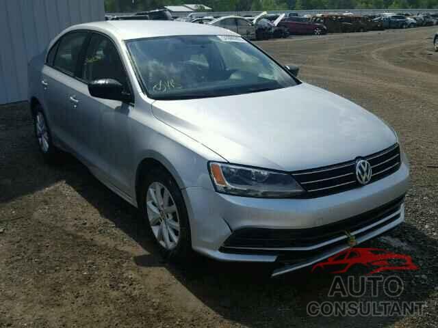 VOLKSWAGEN JETTA 2015 - 3VWD17AJ4FM251671