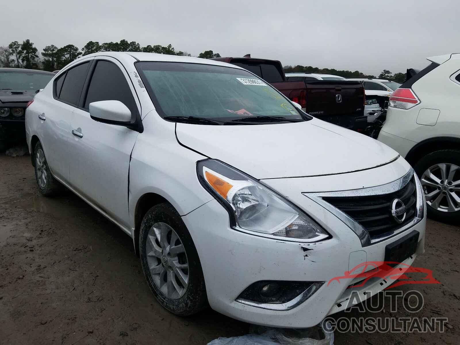 NISSAN VERSA 2017 - 3N1CN7AP0HL904760