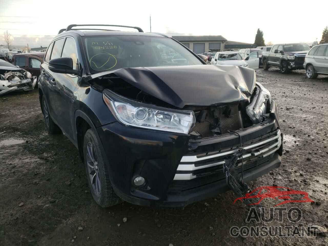 TOYOTA HIGHLANDER 2019 - 5TDJZRFH2KS957502