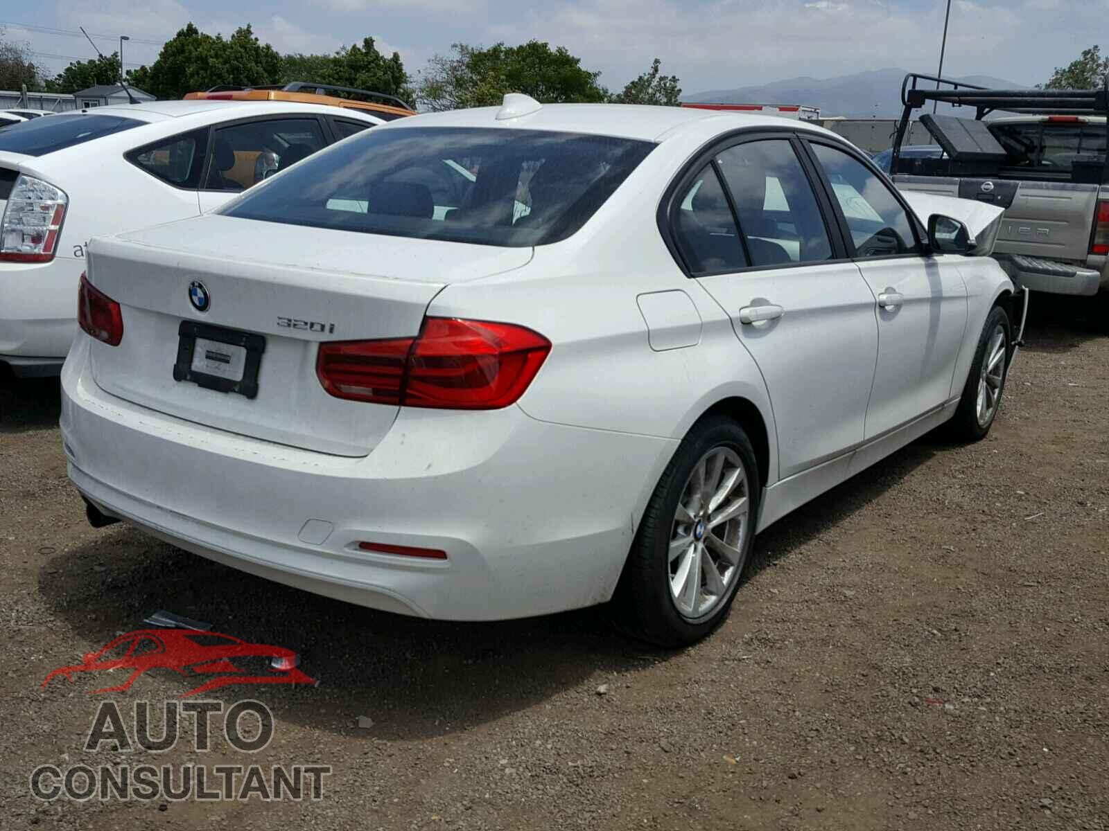 BMW 3 SERIES 2016 - WBA8E1G59GNU10639
