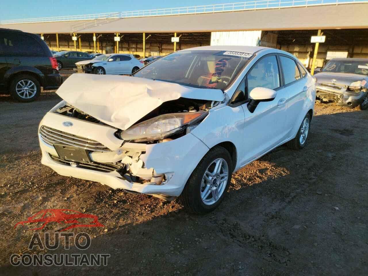 FORD FIESTA 2018 - 3FADP4BJ5JM123761