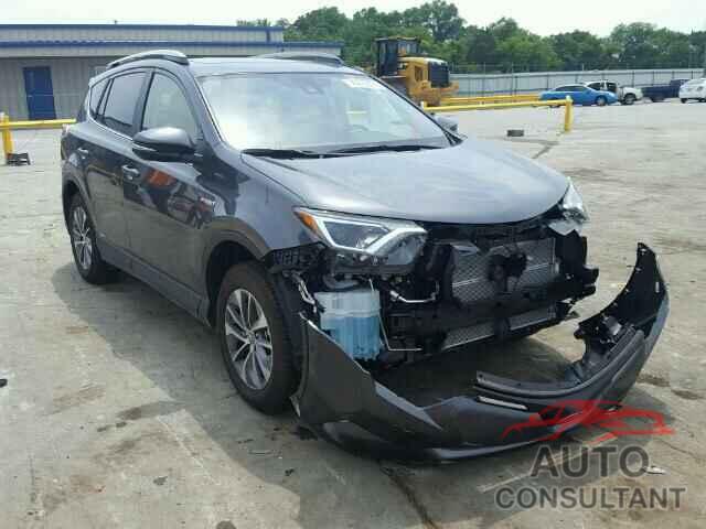 TOYOTA RAV4 2017 - JTMRJREVXHD087200