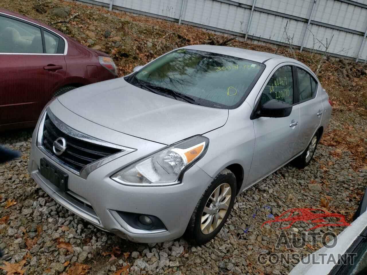 NISSAN VERSA 2018 - 3N1CN7AP7JL842618