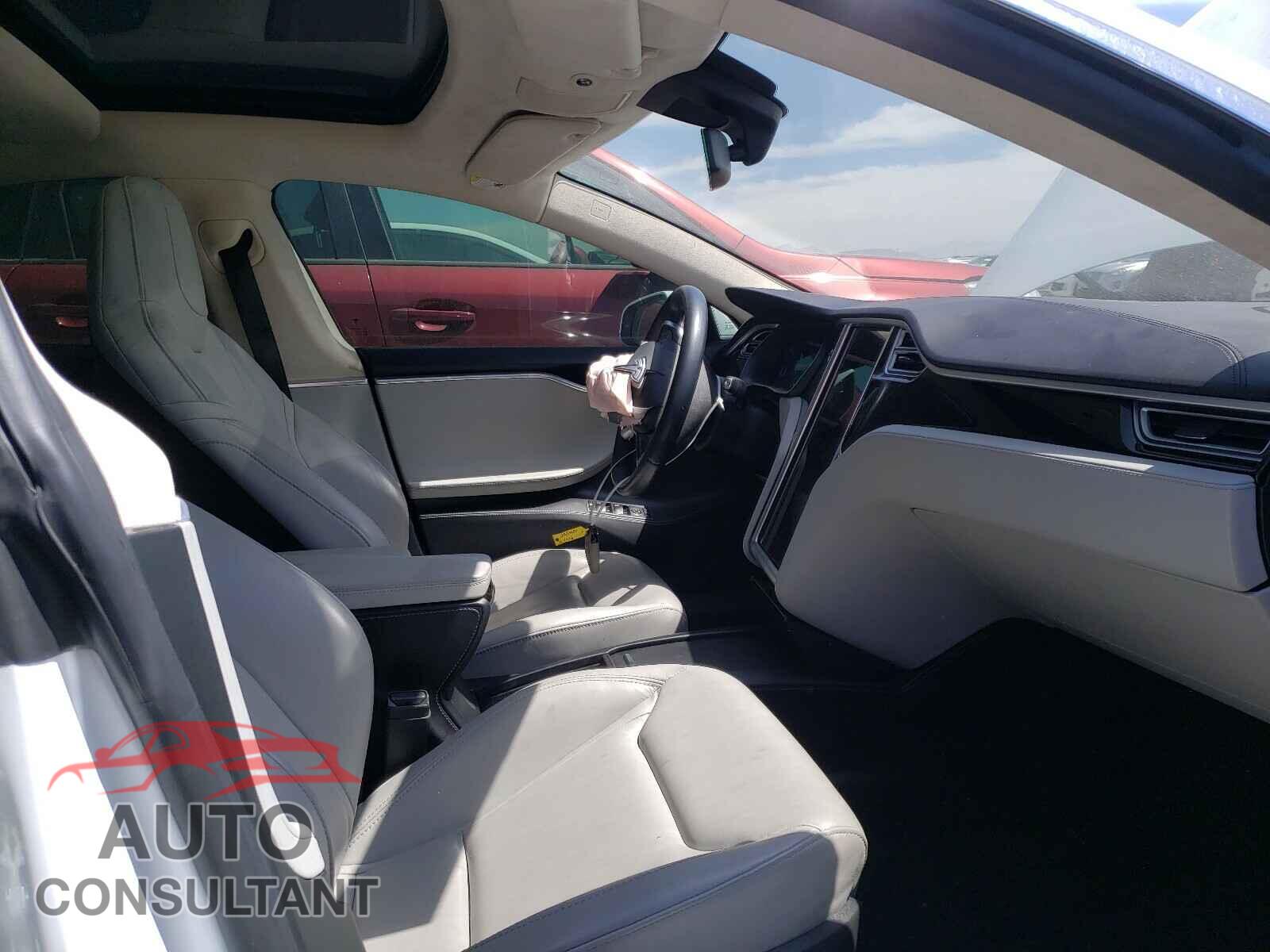 TESLA MODEL S 2016 - 5YJSA1E10GF159934