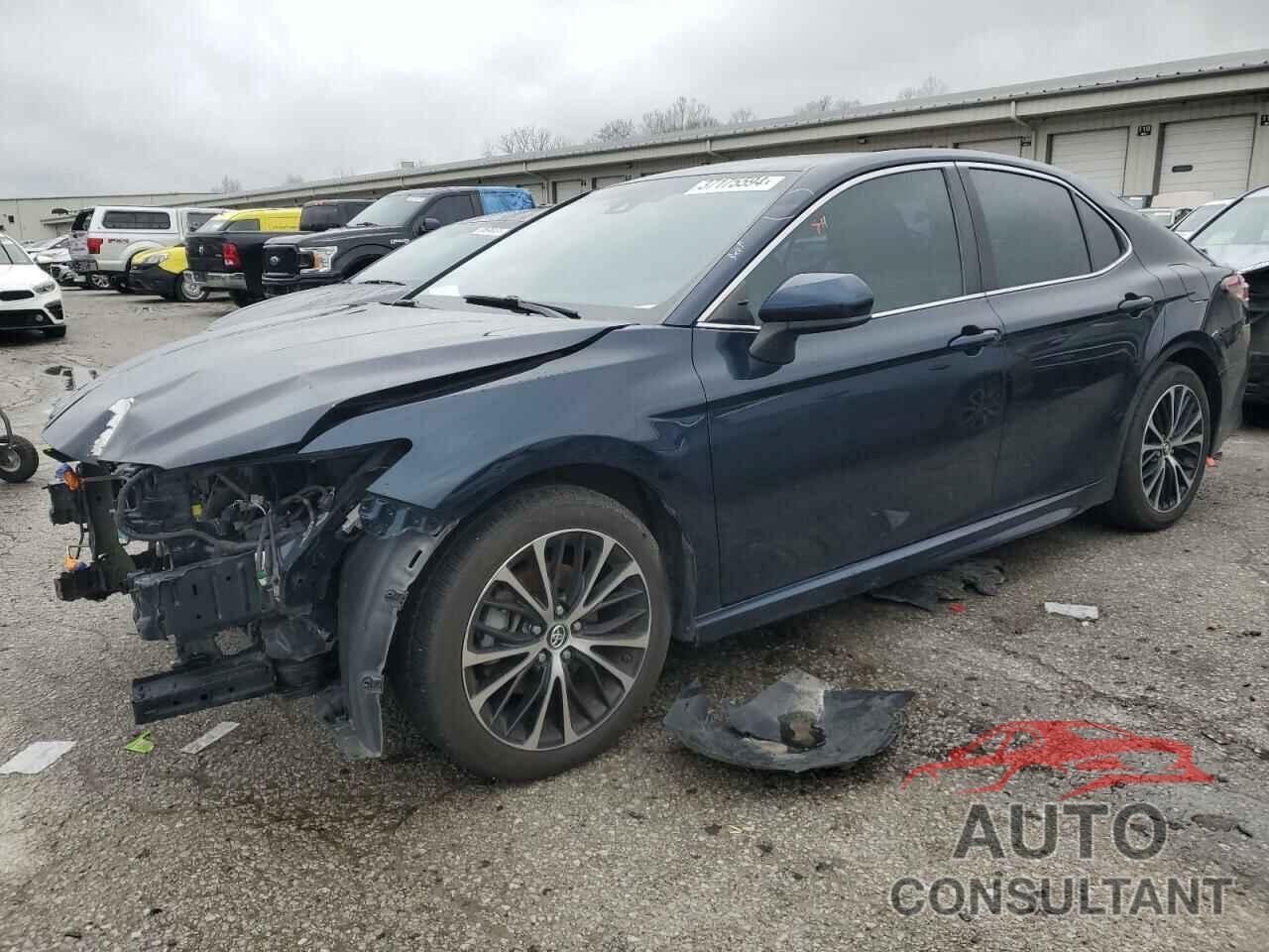 TOYOTA CAMRY 2018 - 4T1B11HK9JU541524
