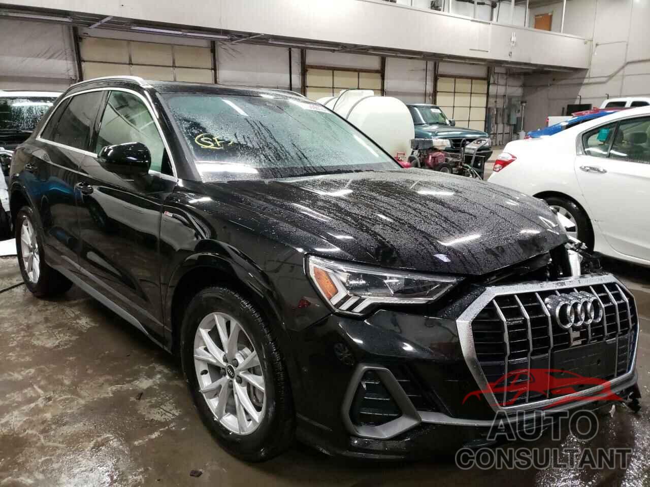 AUDI Q3 2021 - WA1EECF36M1054990