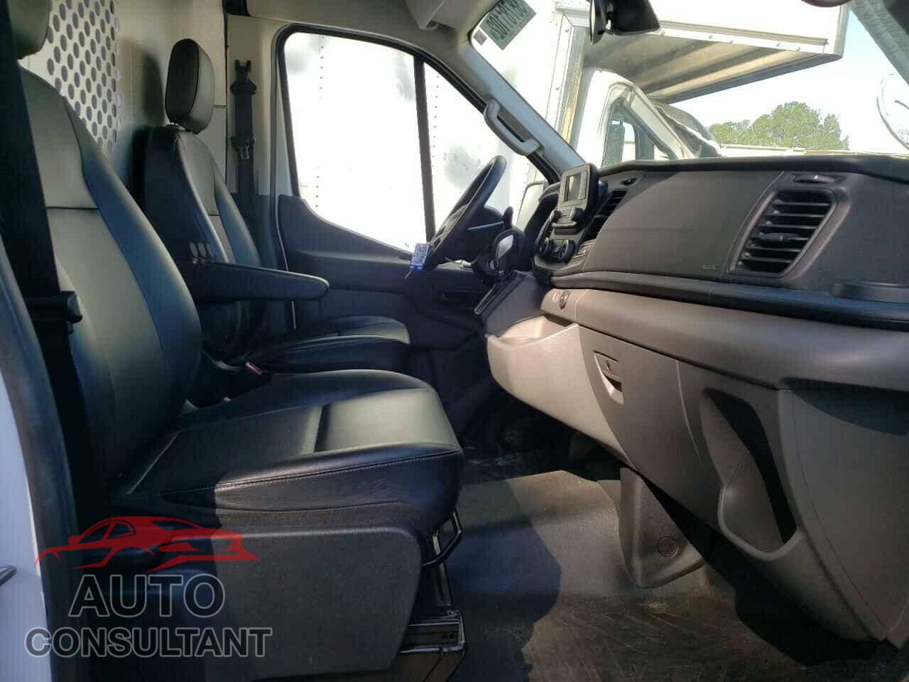 FORD TRANSIT CO 2021 - 1FTBR1C8XMKA18912