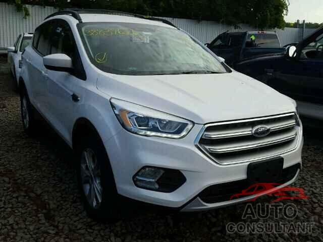 FORD ESCAPE 2017 - 1FMCU9G99HUE11780