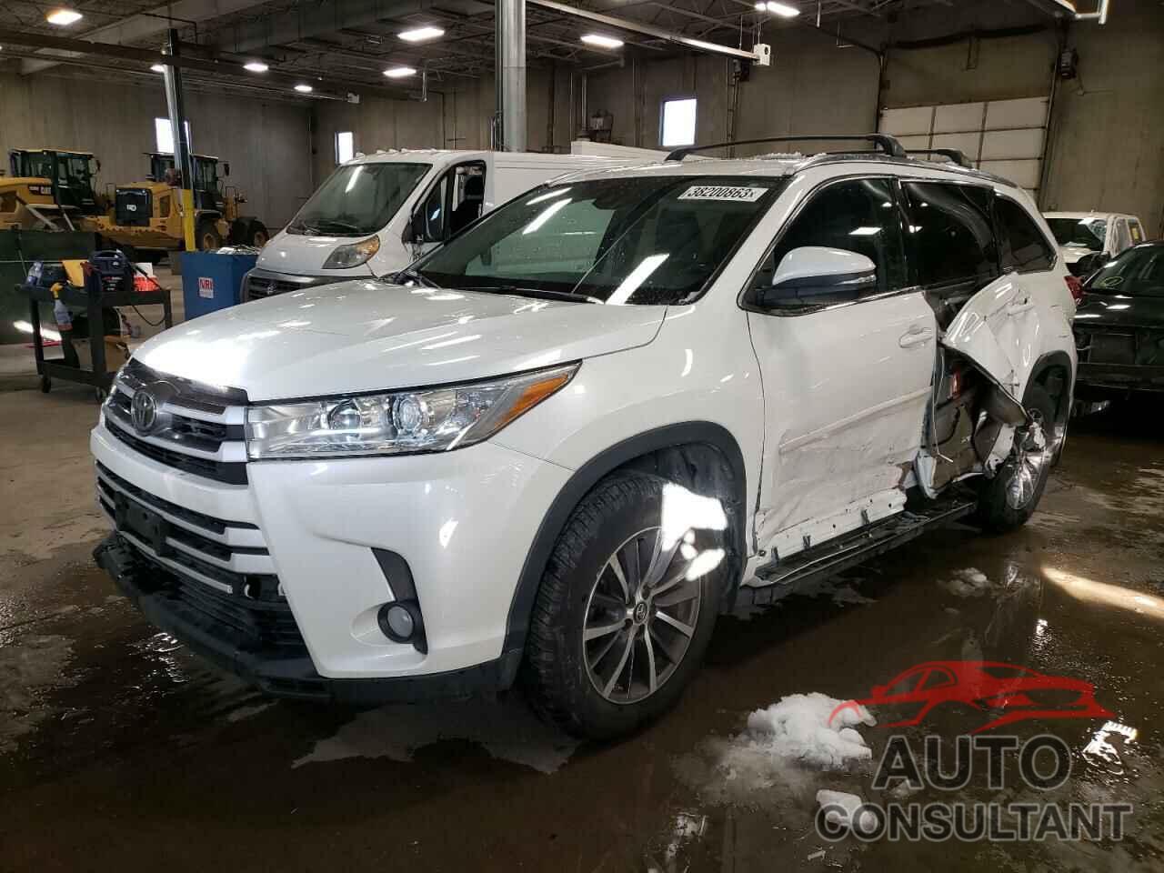 TOYOTA HIGHLANDER 2017 - 5TDJZRFH6HS513922