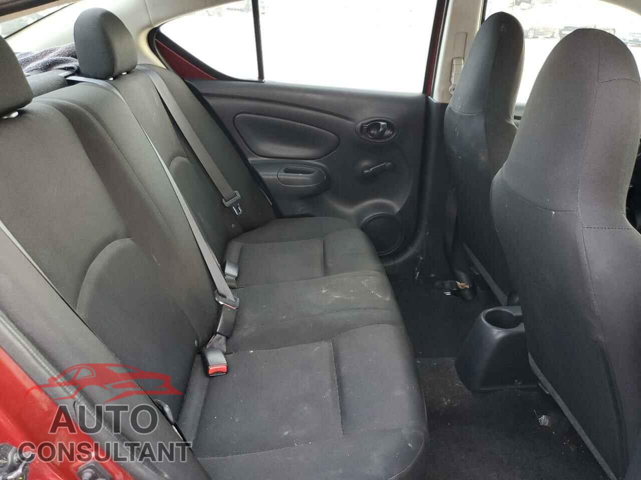 NISSAN VERSA 2017 - 3N1CN7AP9HL811896