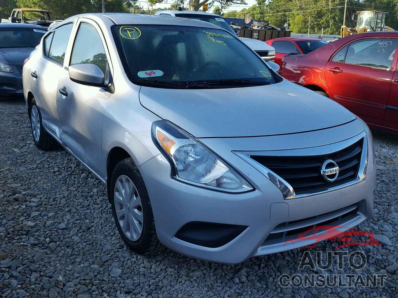 NISSAN VERSA 2017 - 3N1CN7AP7HL851023