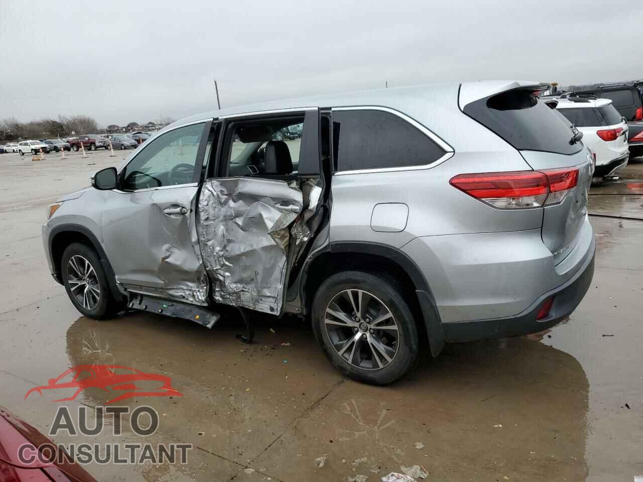 TOYOTA HIGHLANDER 2017 - 5TDZZRFH8HS207596