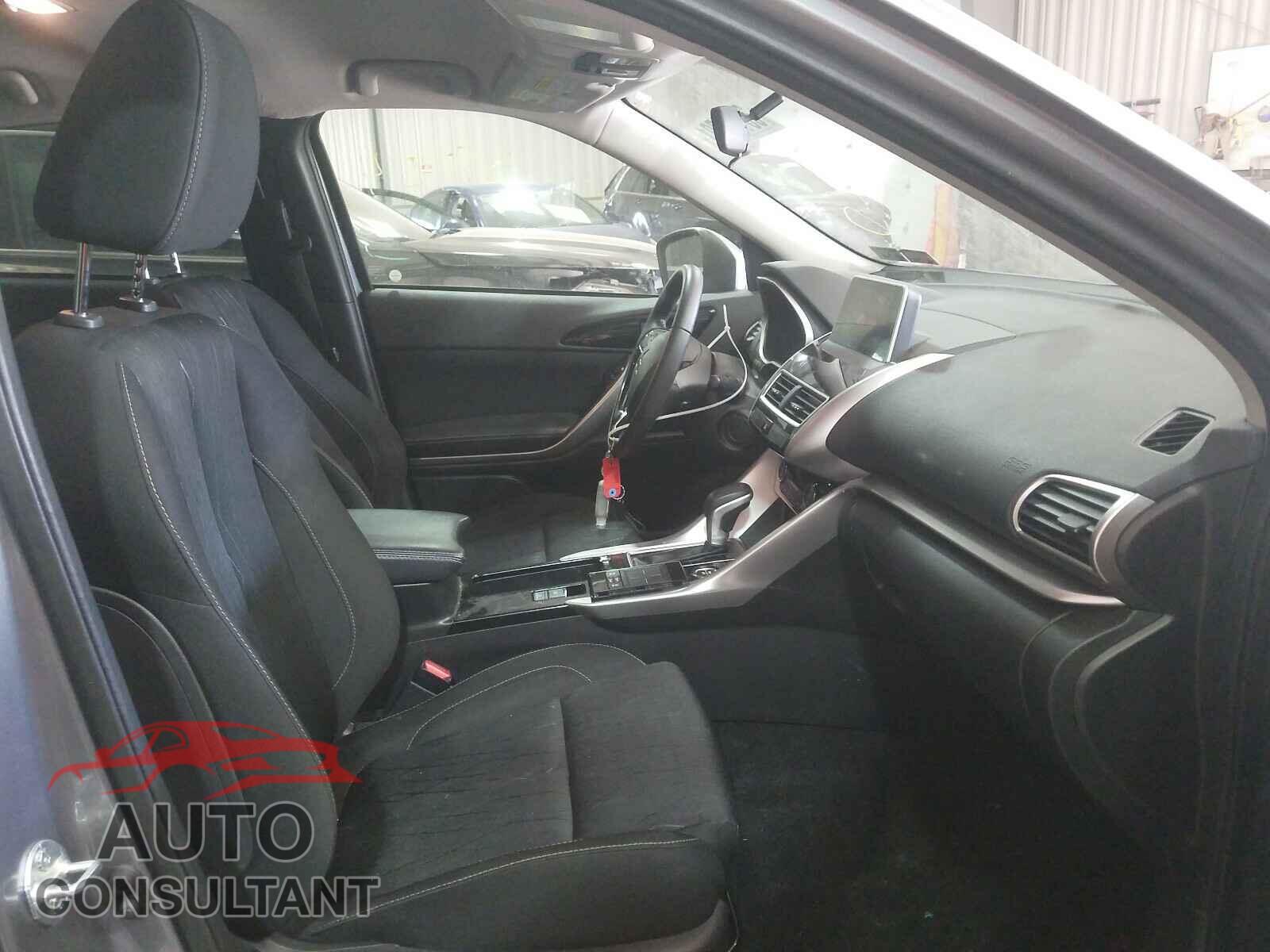 MITSUBISHI ECLIPSE 2019 - JA4AT5AA1KZ019665