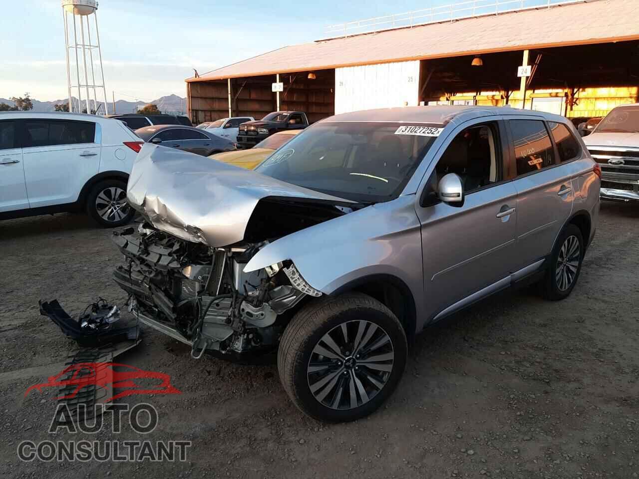 MITSUBISHI OUTLANDER 2019 - JA4AD3A32KJ000480