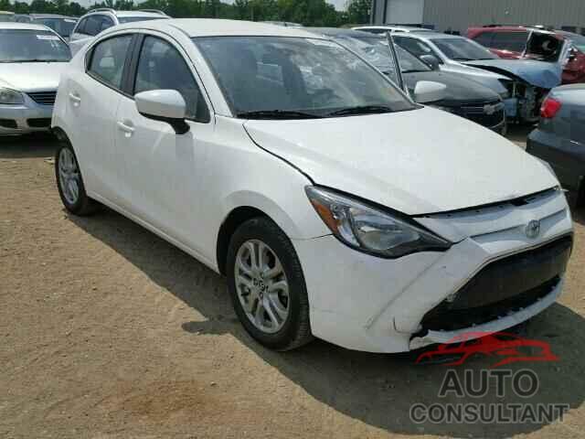 TOYOTA YARIS 2017 - 3MYDLBYV8HY147402