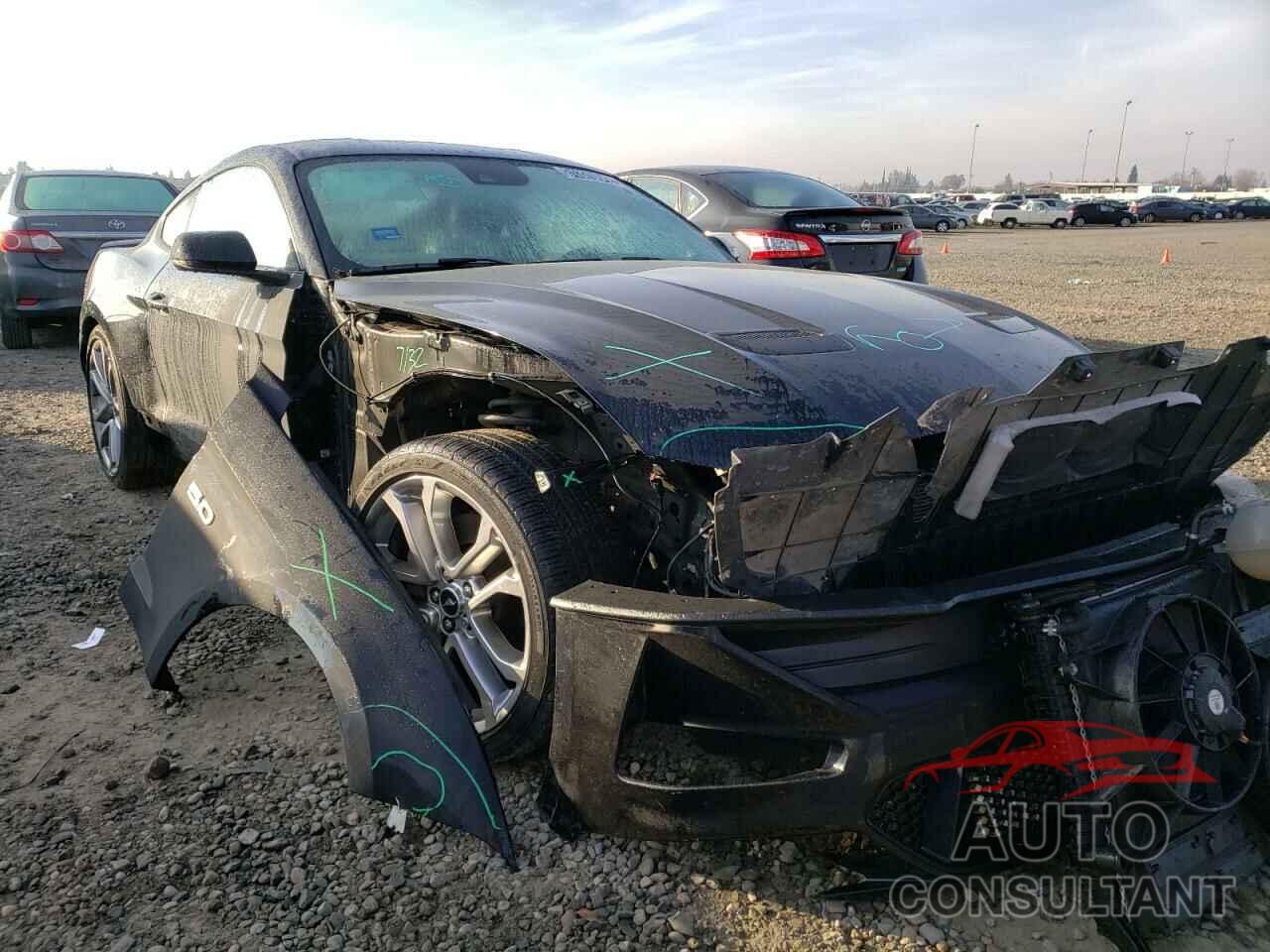 FORD MUSTANG 2018 - 1FA6P8CF8J5185221