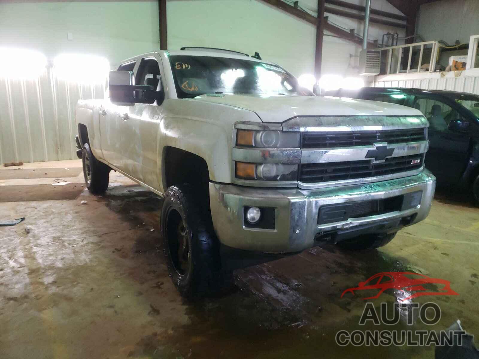 CHEVROLET SILVERADO 2015 - JF1VA1B62G9806573