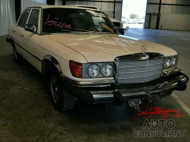 MERCEDES-BENZ 300 1979 - 4T1G11AK2LU897235