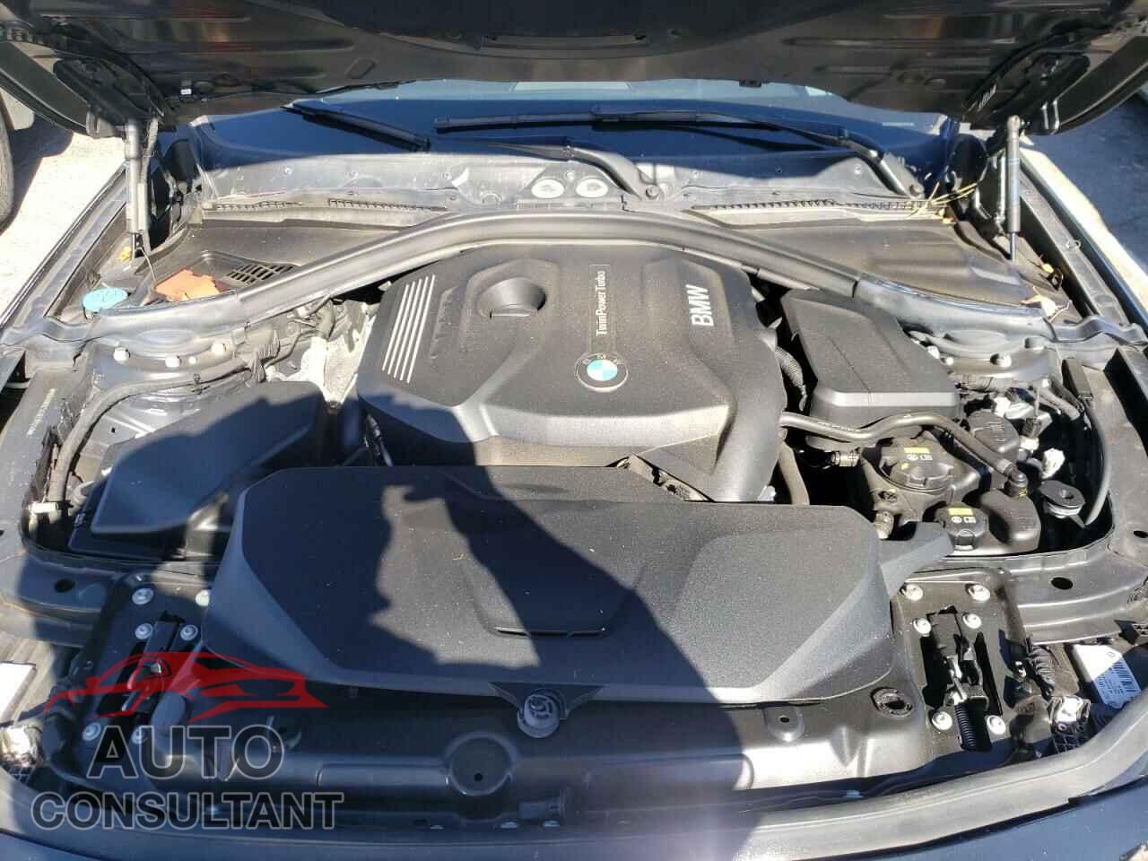 BMW 3 SERIES 2018 - WBA8B9C50JEE81249