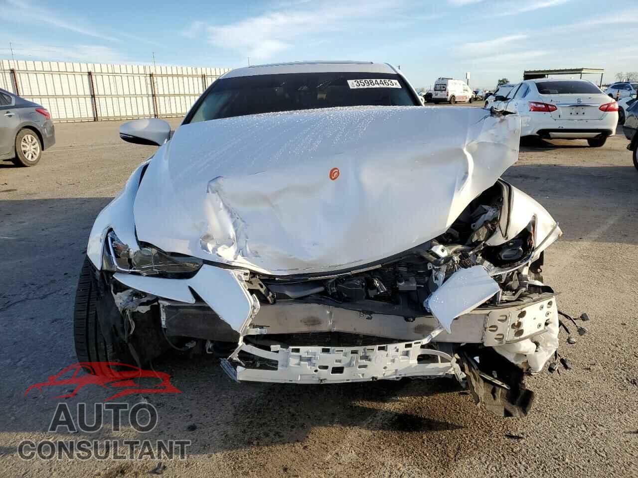 LEXUS IS 2018 - JTHBA1D20J5067207