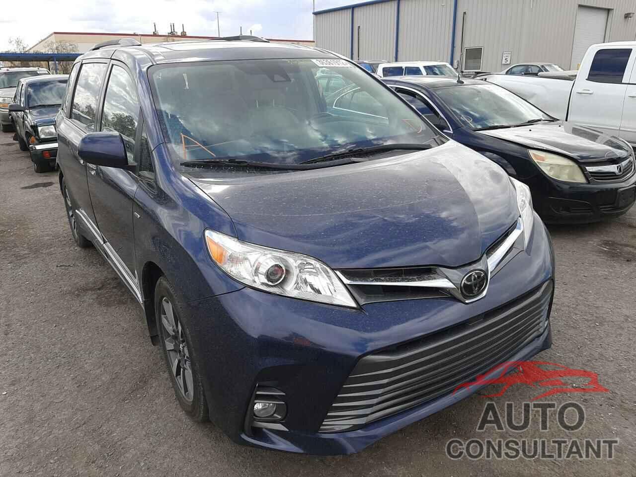 TOYOTA SIENNA 2018 - 5TDDZ3DC2JS201460