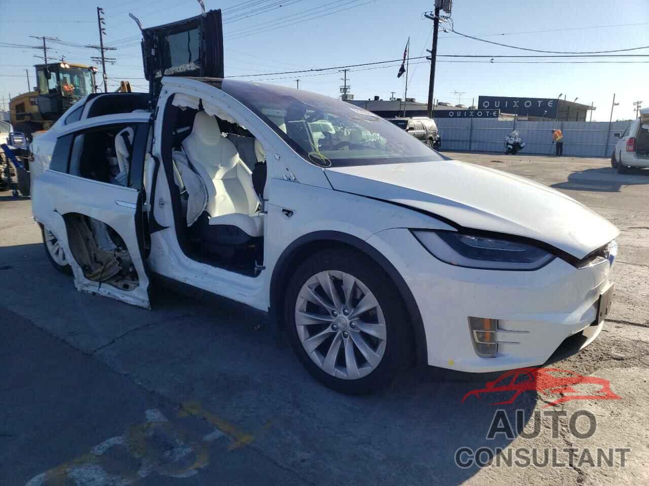 TESLA MODEL X 2018 - 5YJXCBE24JF122844