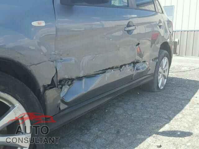MITSUBISHI OUTLANDER 2015 - 4A4AR3AU0FE045232