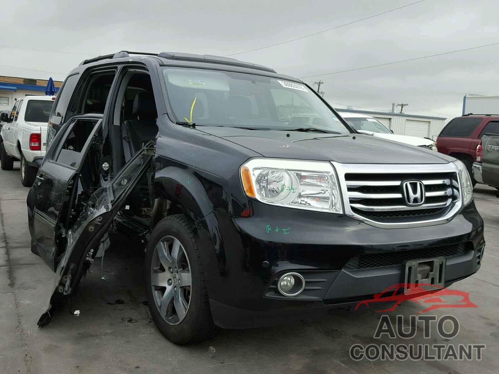 HONDA PILOT 2015 - 5FNYF3H96FB008359
